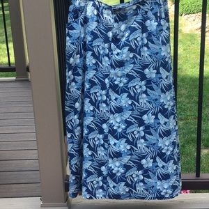 Beautiful print skirt in crisp blues and whites